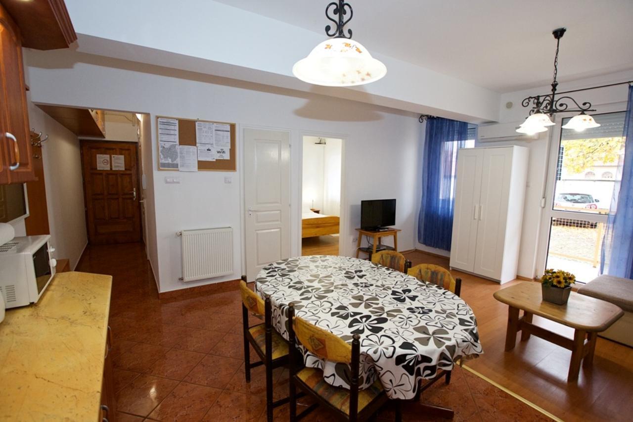 Zoli Apartmanok-Anita Koelcsey 34-36 Hajduszoboszlo Luaran gambar